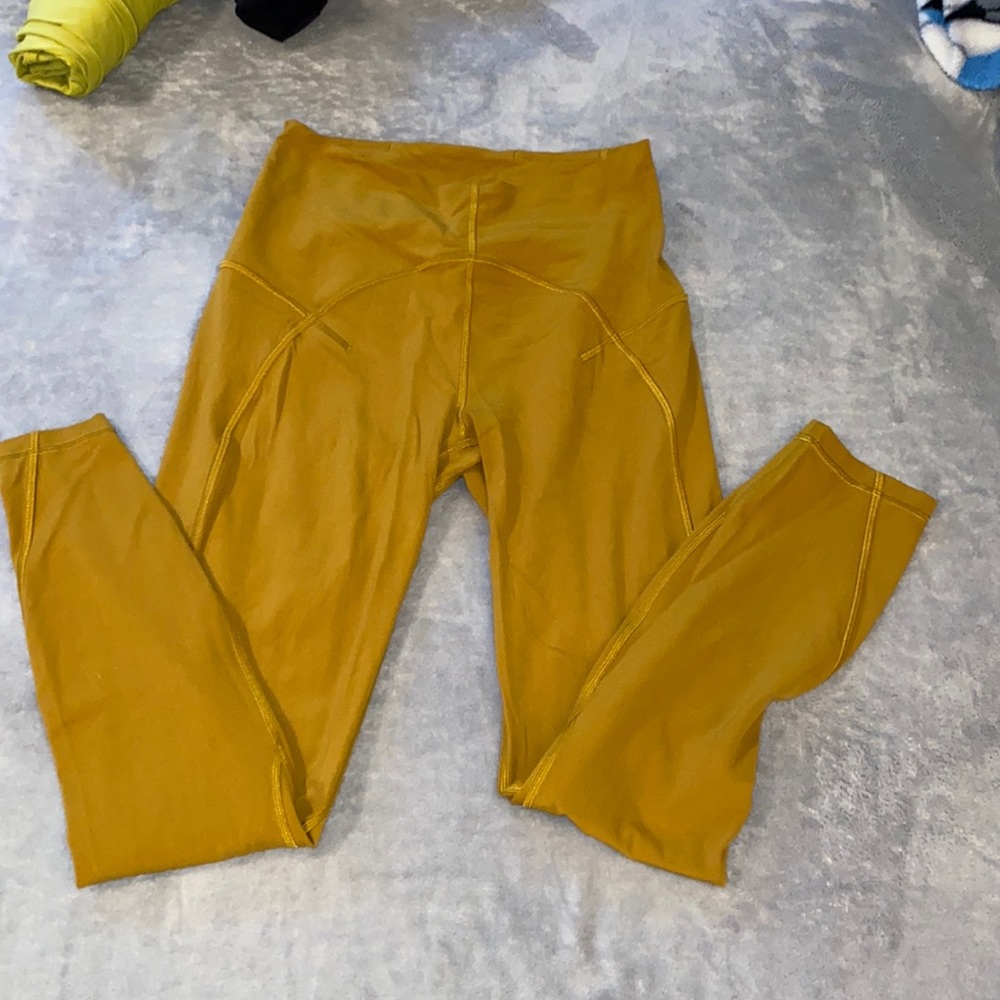 Lululemon leggings